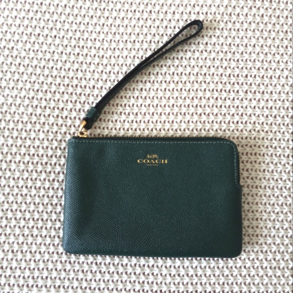 Coach Corner Zip Wristlet